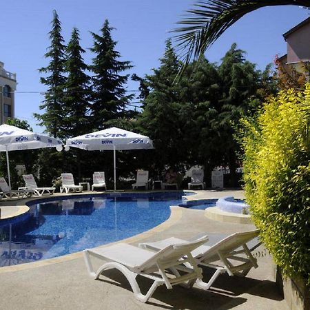 Beach Apartment Rose Златни пясъци Екстериор снимка