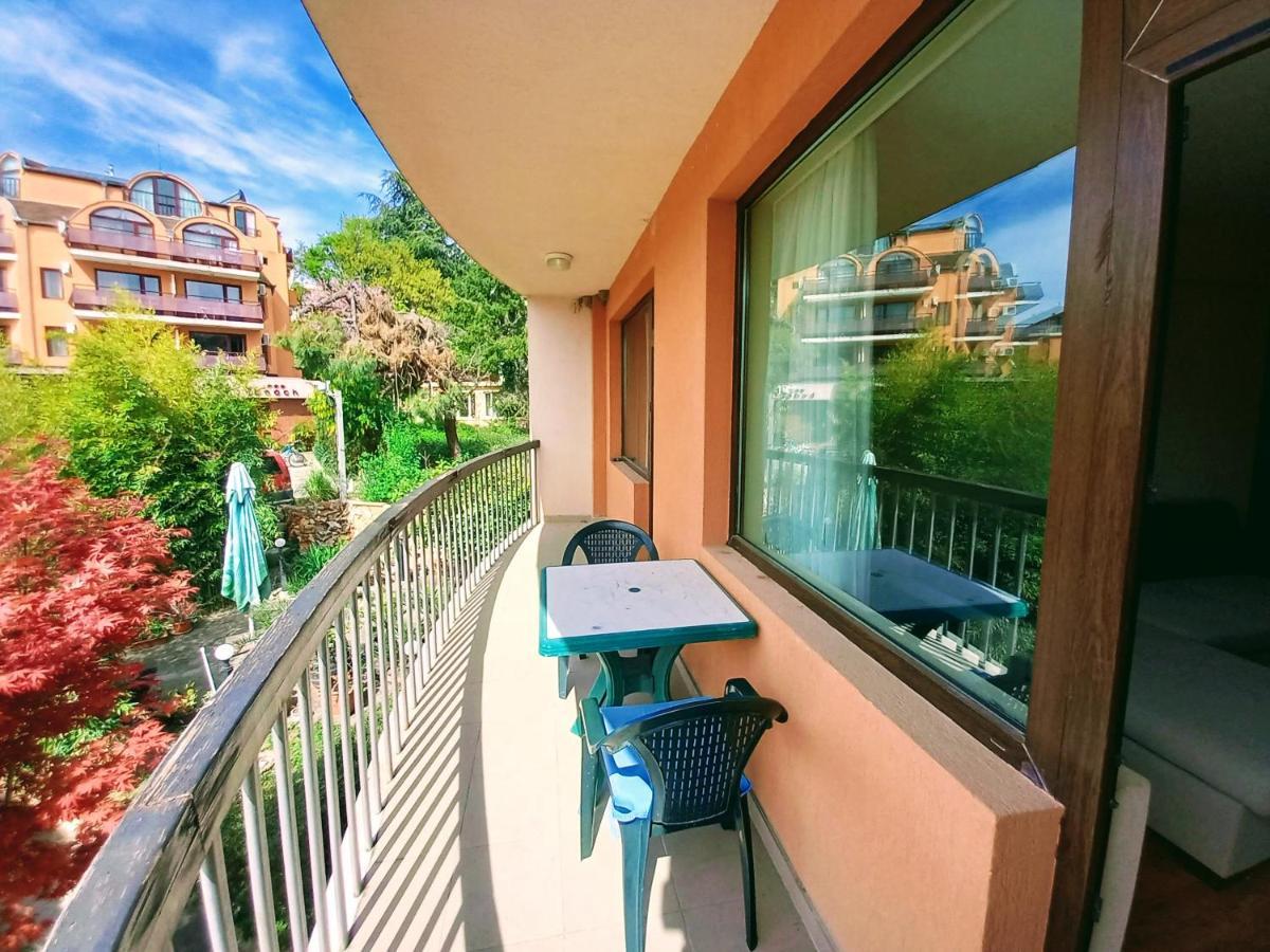 Beach Apartment Rose Златни пясъци Екстериор снимка